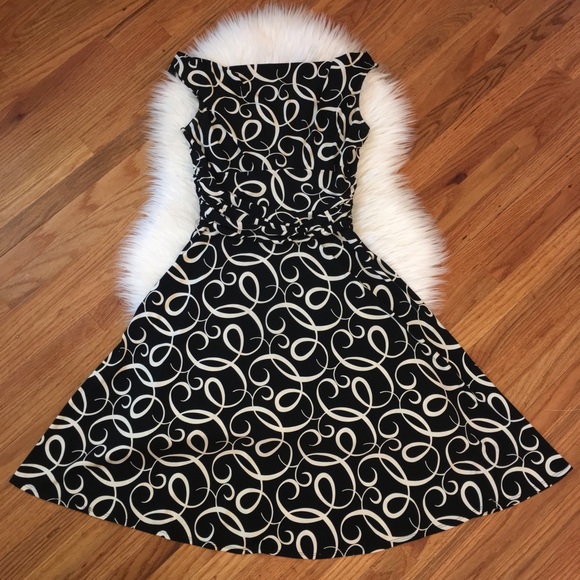 Maggy London Dresses & Skirts - Maggy London Dress 👗 ((j))